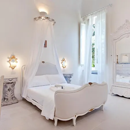 Maison Premiere *