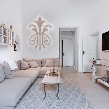 Maison Premiere Lecce